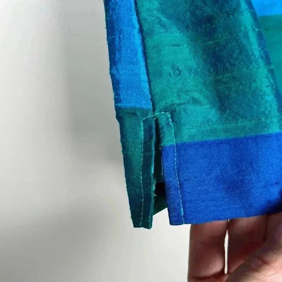 Talbots Sleeveless Blouse 100% Silk Jewel Toned Striped Women’s Size 2P (Petite) - Picture 6 of 7